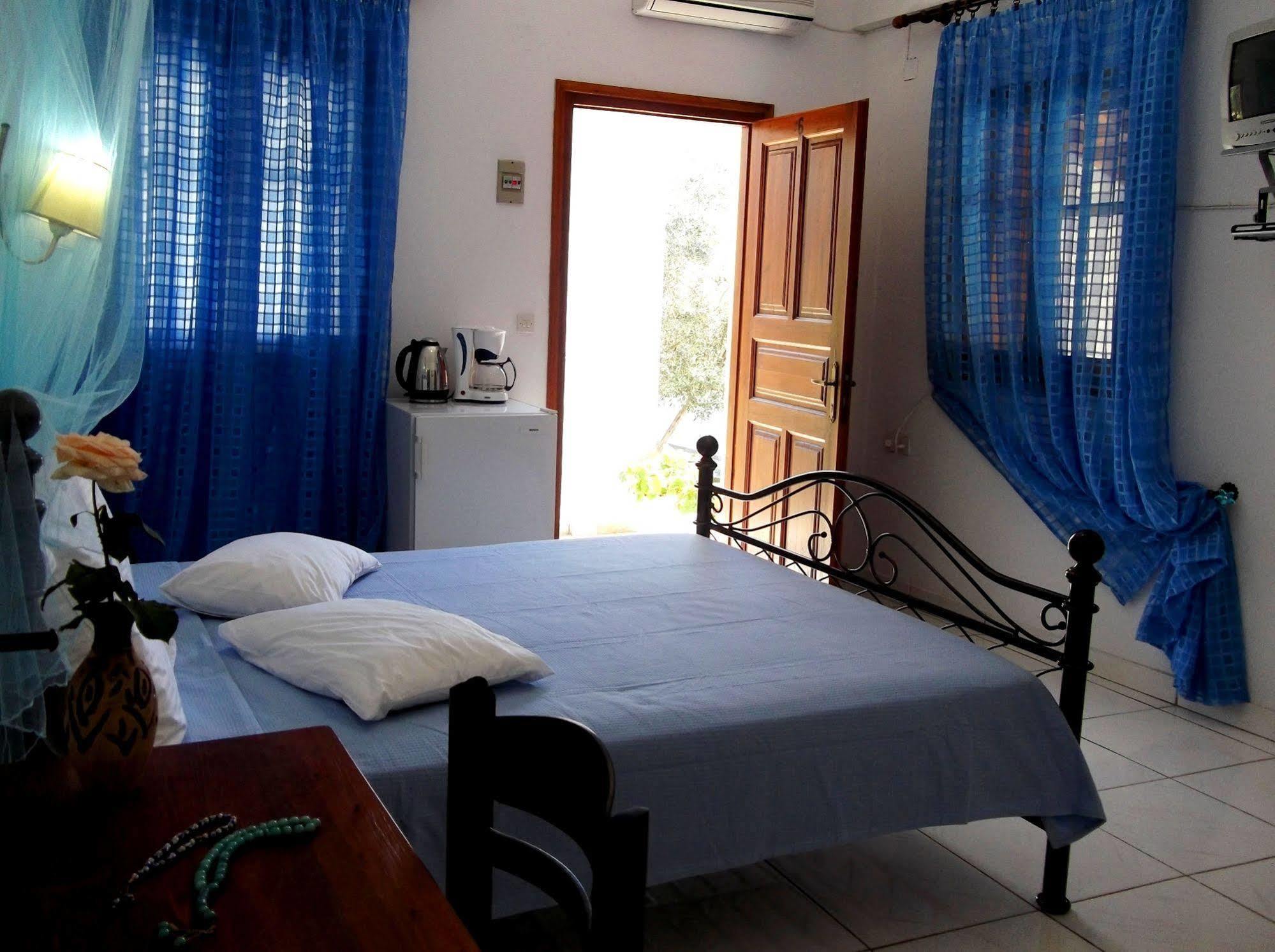 Artemis Bungalows Stafylos Exteriér fotografie