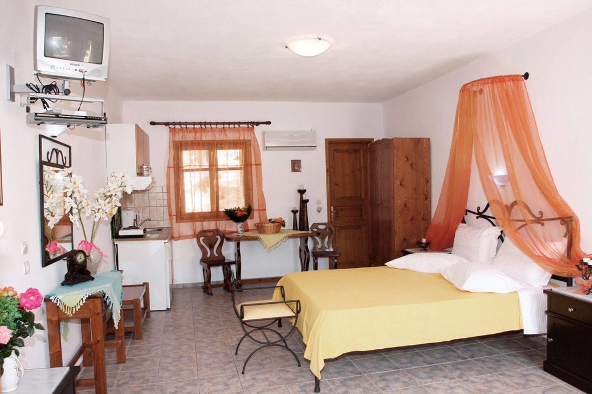 Artemis Bungalows Stafylos Exteriér fotografie